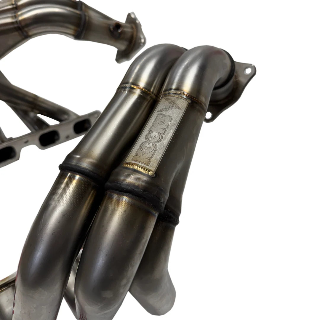 Múltiples Kooks de acero inoxidable escalonados Tri-Y de 1-7/8" a 2" para Chevrolet Corvette C8 Z06 (LT6 5.5L) 2023–2025