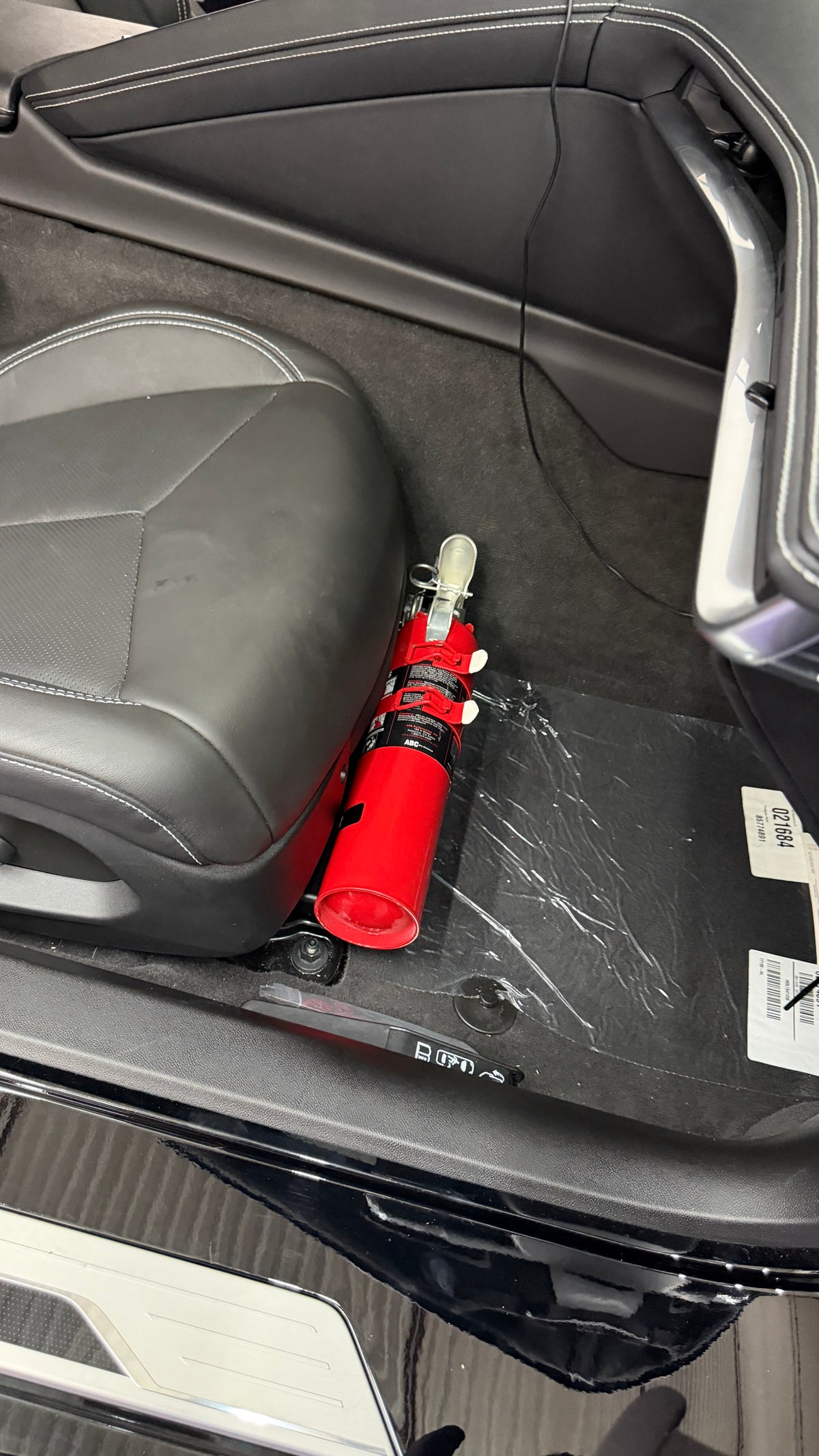 C8 Corvette Passenger-Side Fire Extinguisher Mount