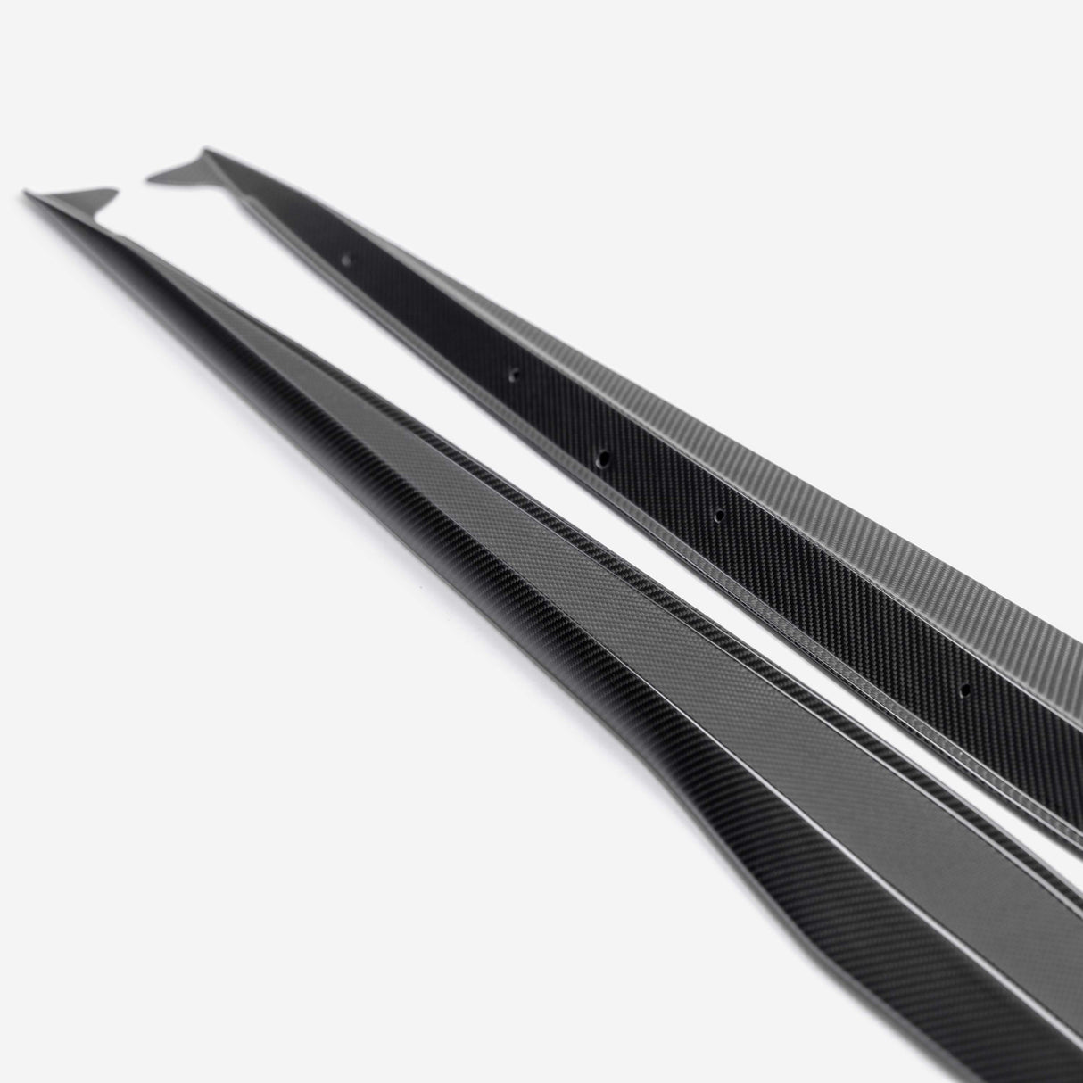 Extensiones de balancín laterales de fibra de carbono para C8 Corvette Z06 / E-Ray (2023-2025)