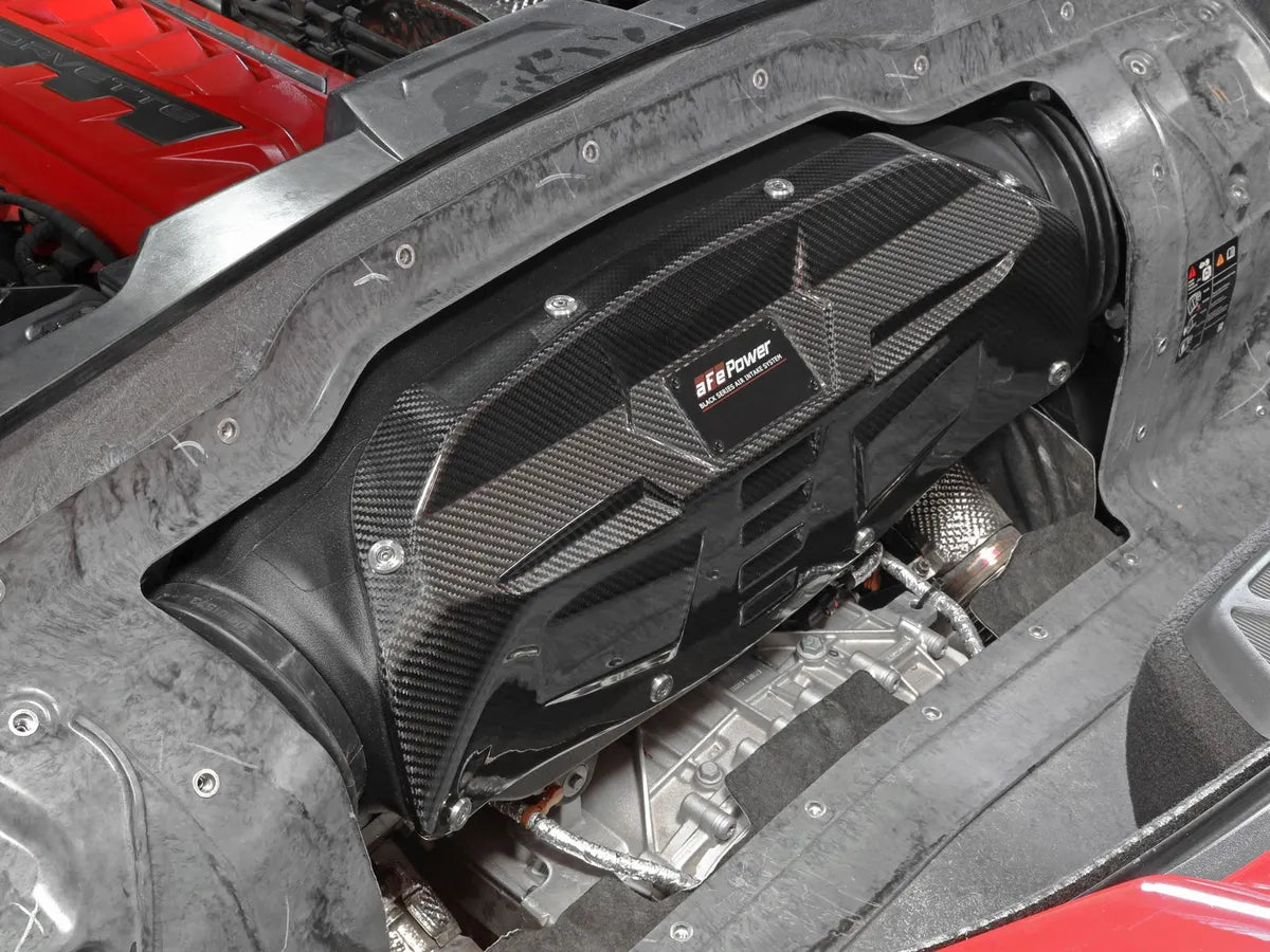 Sistema de admisión de aire frío de fibra de carbono aFe Power Black Series con filtros Pro 5R – Chevrolet C8 Corvette 2020–2026