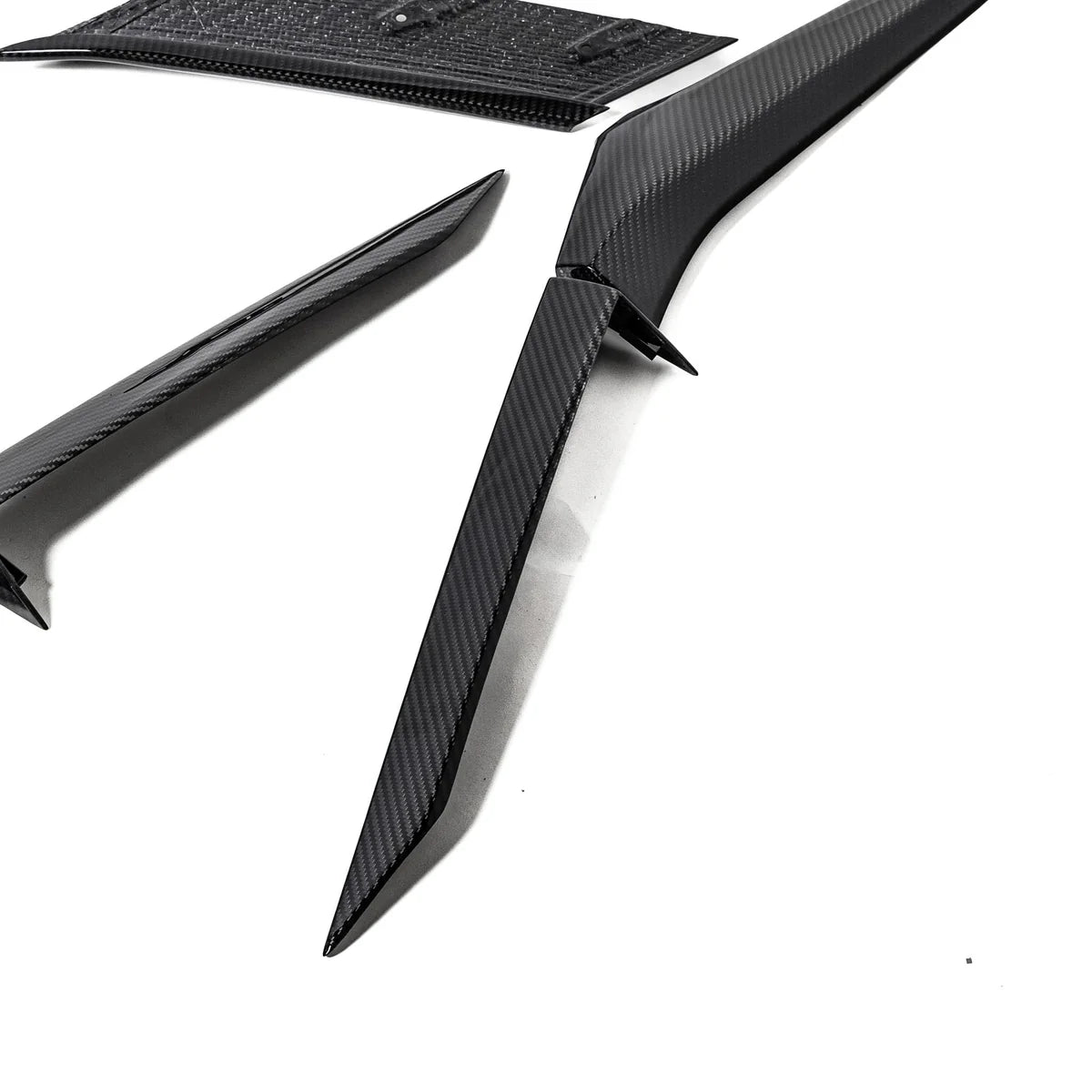 2022–2027 Corvette C8 Z06 / E-Ray Dry Gloss Carbon Fiber Door Handle & Quarter Panel Replacement Trim Kit