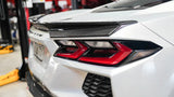 Eliminación del alerón trasero de fibra de carbono Corvette C8