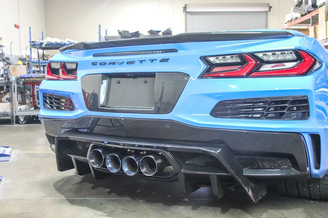 Base de matrícula de fibra de carbono Chevrolet Corvette C8 Z06