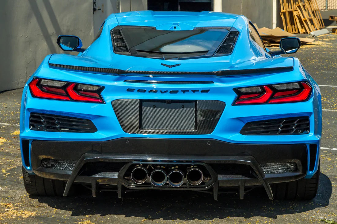 Base de matrícula de fibra de carbono Chevrolet Corvette C8 Z06
