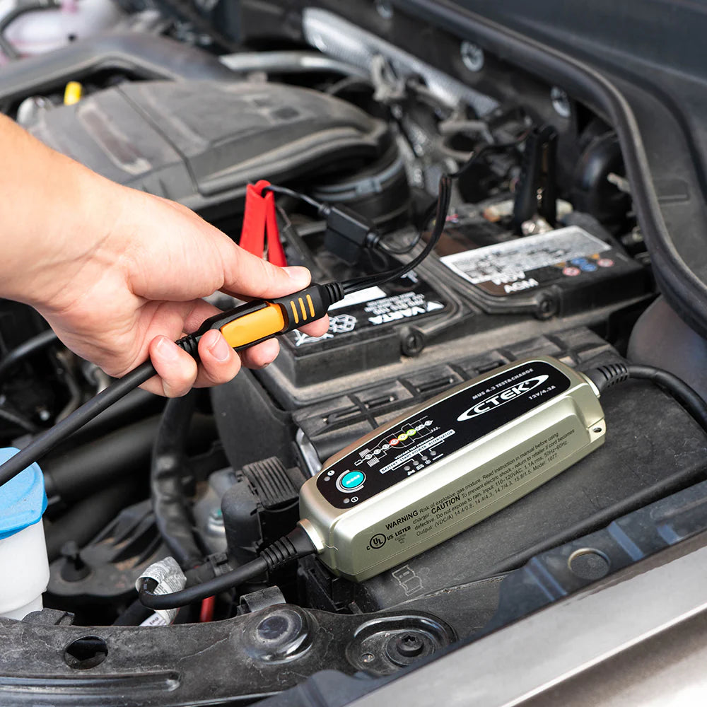 CTEK MUS 4.3 TEST & CHARGE 12V Smart Battery Charger & System Tester