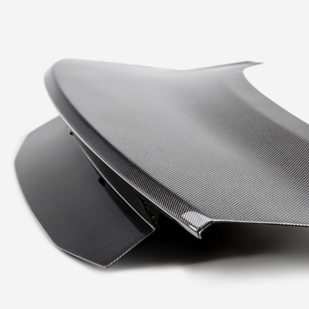 2024 + Ford Mustang S650 Fibra de Carbono Brillante de Una Pieza Estilo OE Eliminación de Agujeros de Cajuela Trasera